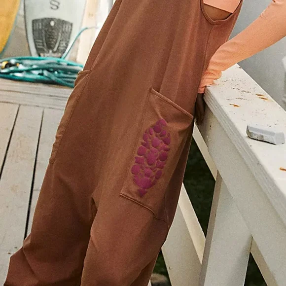 OFFERS New Free People FP Movement Hot Shot Logo Onesie Willow Branch XS Brown - Picture 6 of 11